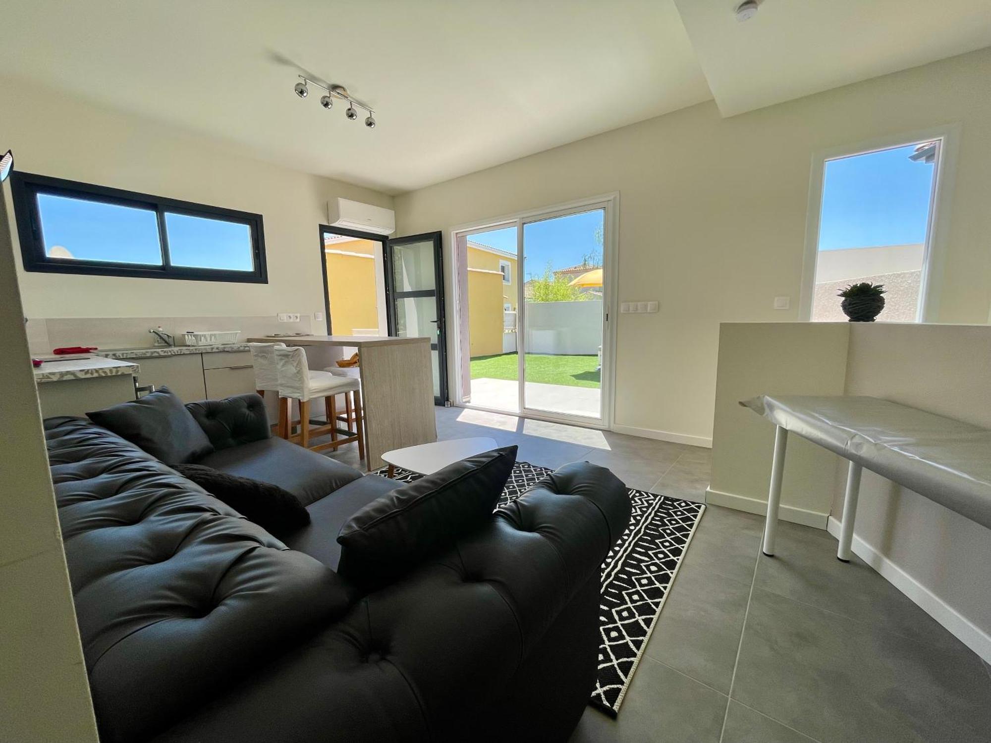 Souplex Jardin Proche Autoroute, Plages Et Attractions, Wifi - Tv, Calme Apartment Bessan